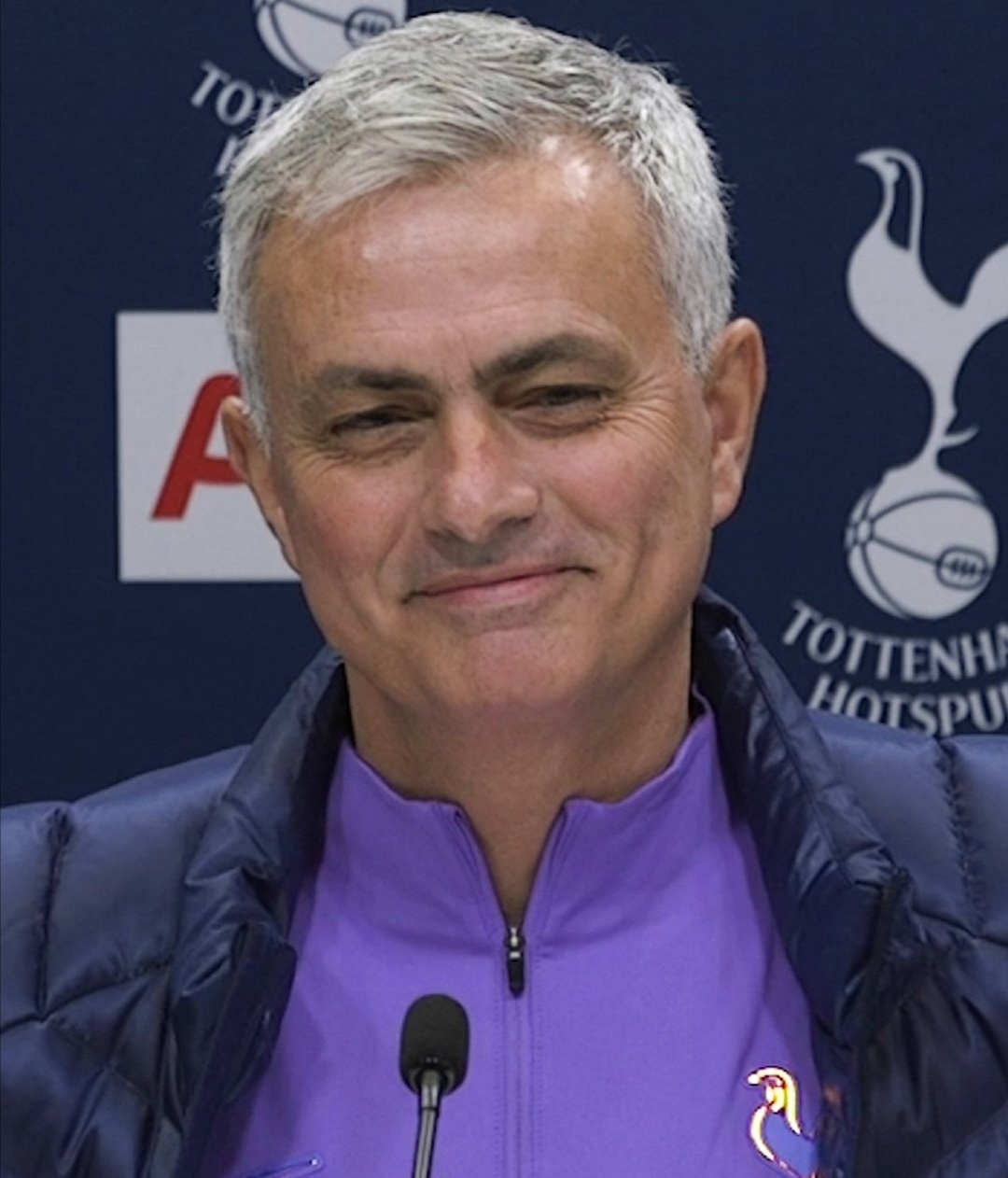 爱游戏体育平台-欧联赛程吃紧，上海久事转会期止住颓势，管理层满意，心理建设被强调