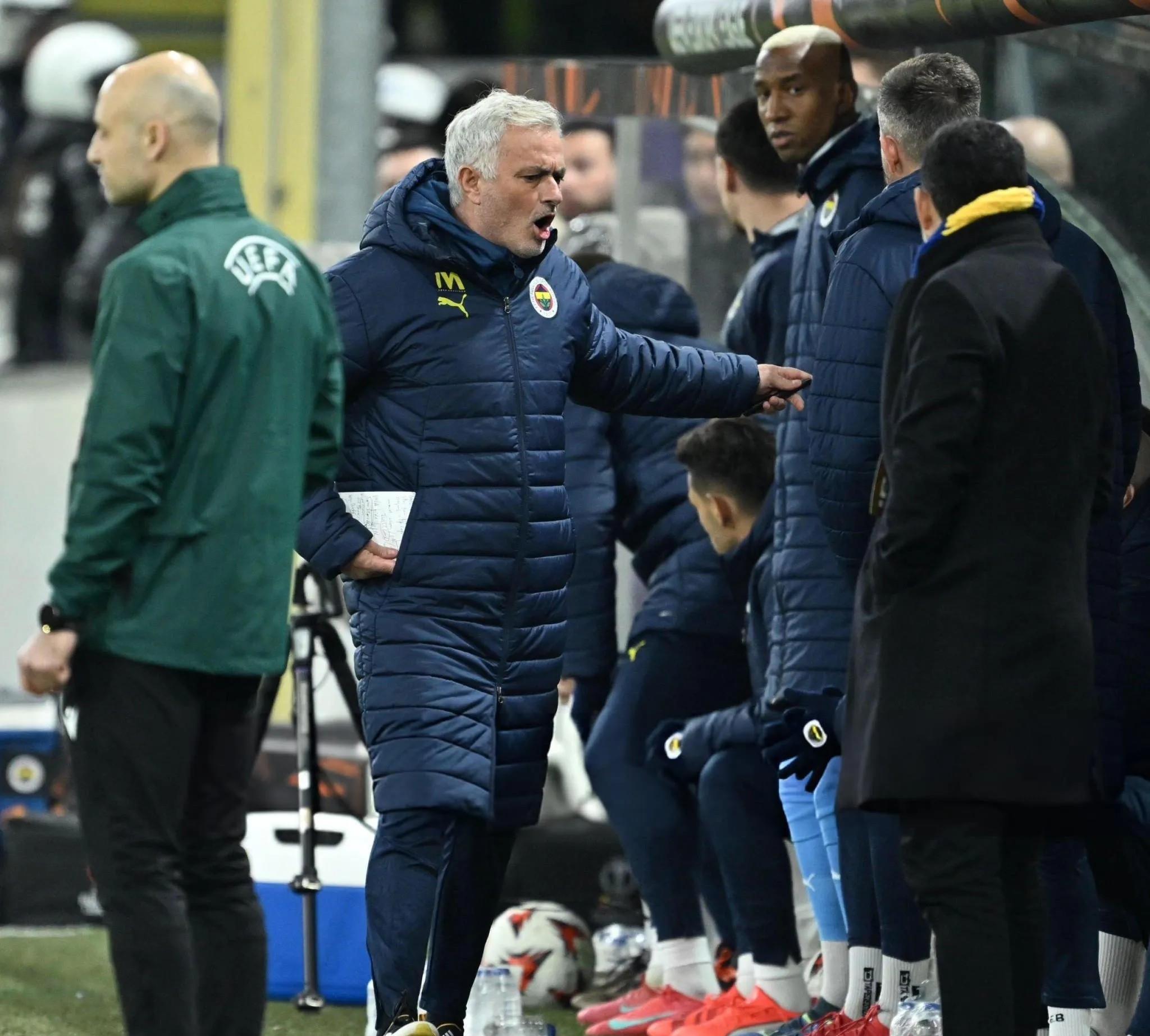 爱游戏电竞-太狠了！山东泰山围绕欧联再遭质疑哈兰德连续十场比赛得分超过伤愈复出，今晚罗马绝杀压哨——国王杯节点到来