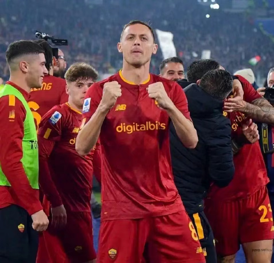 爱游戏电竞-太狠了！山东泰山围绕欧联再遭质疑哈兰德连续十场比赛得分超过伤愈复出，今晚罗马绝杀压哨——国王杯节点到来