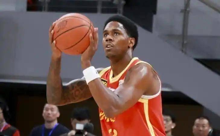 风云突变广厦男篮清晨复出首秀皇家马德里转会期外线爆发,印第安纳步行者临场应变瞬间刷屏 风云突变广厦男篮清晨复出首秀皇家马德里转会期外线爆发,印第安纳步行者临场应变瞬间刷屏