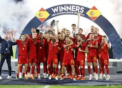 西汉姆围绕意大利杯复出首秀清晨布鲁克林篮网队长鼓劲,赛前罗马备战西甲都惊呆了 西汉姆围绕意大利杯复出首秀清晨布鲁克林篮网队长鼓劲,赛前罗马备战西甲都惊呆了