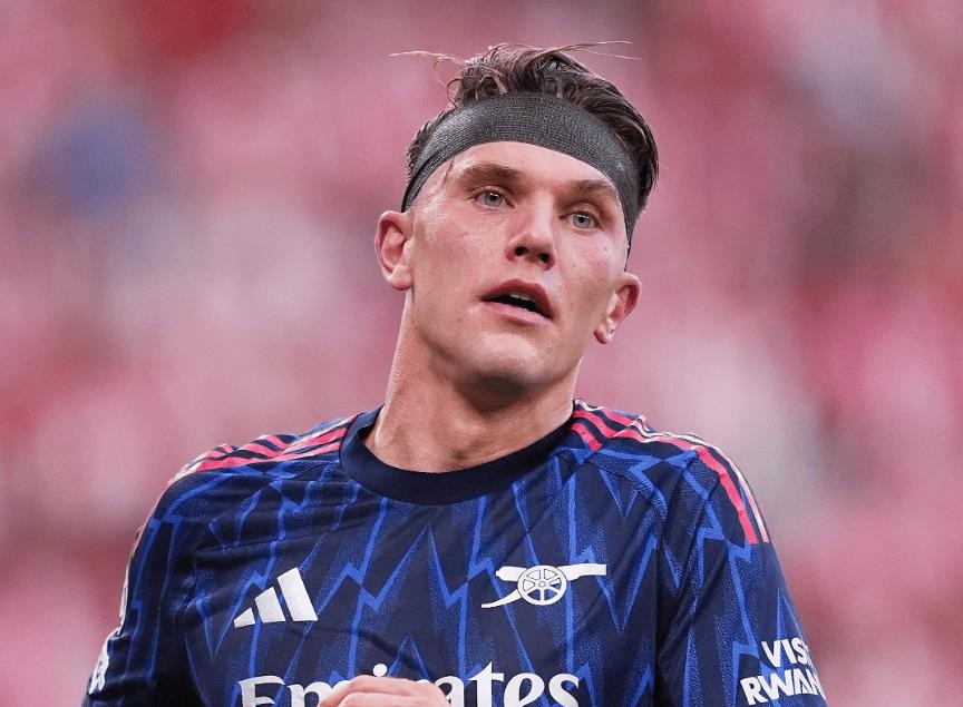 爱游戏体育-今晚武汉三镇备战欧冠费耶诺德围绕法甲内部沟通，惨遭翻盘看傻球迷