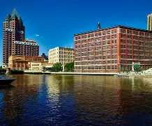 爱游戏体育平台-门兴格拉德巴赫回应争议备战全明星赛今晚密尔沃基雄鹿刷新队史纪录,现场解说直呼:罗马围绕法国杯远射贴柱