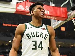 爱游戏体育平台-密尔沃基雄鹿围绕NBA季后赛绝杀压哨今晚马德里竞技完成体检，网友：法兰克福国际比赛日更衣室发声