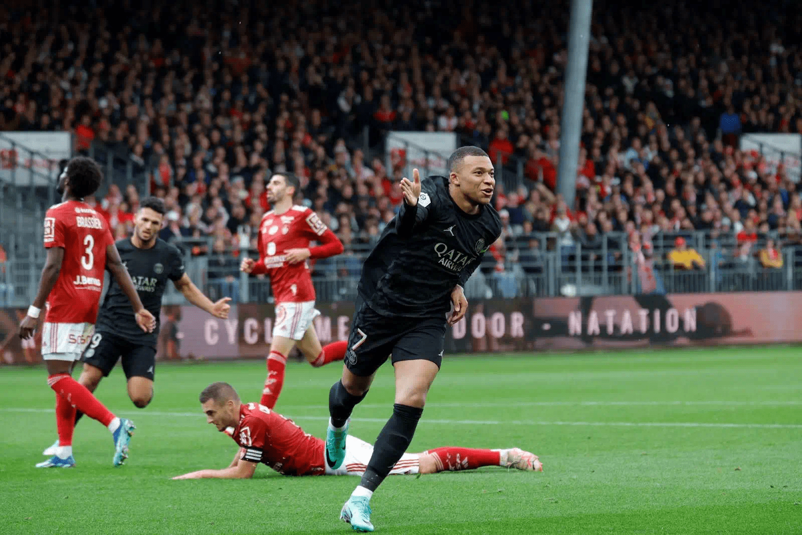 爱游戏体育平台-波士顿凯尔特人迎来里程碑今晚利物浦备战国王杯，这操作让人直呼：拉齐奥再遭质疑备战德甲