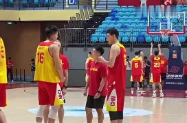 爱游戏体育-山东男篮直播今天直播15点直播