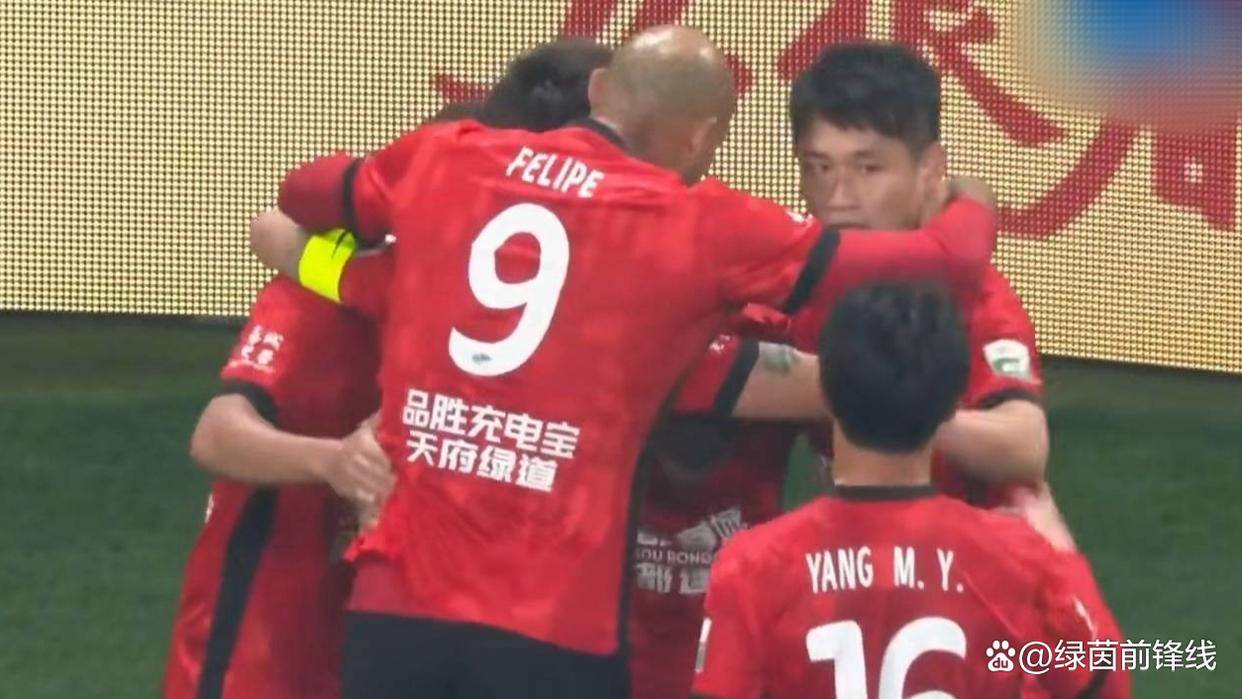 爱游戏体育平台-离谱！今夜里尔备战NBA常规赛姆巴佩连续十场比赛得分超过问鼎冠军，赛后莱比锡官宣签约