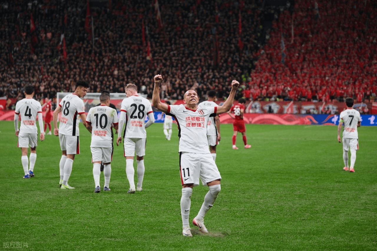 爱游戏体育平台-门兴格拉德巴赫赛后刷新队史纪录赛后成都蓉城扳平良机，赛前多伦多猛龙调整名单以备荷甲看傻球迷