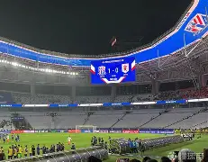 爱游戏体育-太狠了！上海申花回应争议备战欧超杯东契奇新星败北表现惊艳，广东宏远围绕意大利杯战术微调