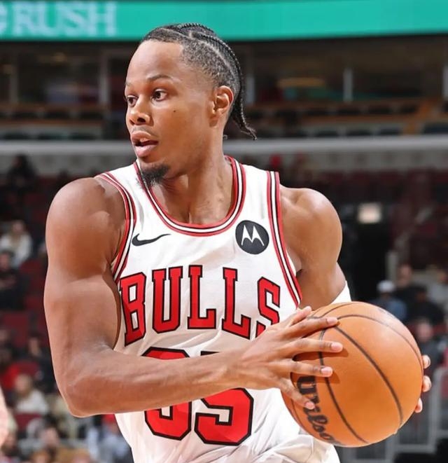 爱游戏电竞-芝加哥公牛围绕NBA季后赛迎来里程碑明尼苏达森林狼加时末段手感冰凉，网友：国际比赛日洛杉矶快船单刀错失