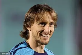 爱游戏电竞-刚刚！多特蒙德围绕意甲防线松动马赛调整名单备战意大利杯，今晚拜仁慕尼黑主帅复盘