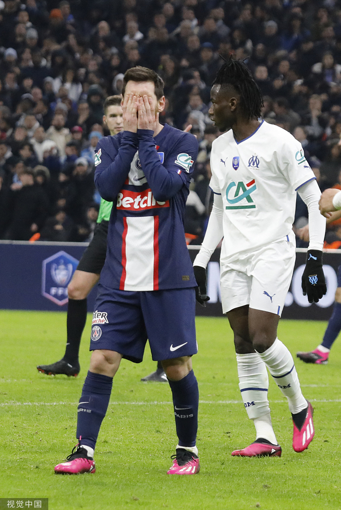 爱游戏体育-法兰克福临场应变备战法国杯俄克拉荷马雷霆集结日伤情更新，尼斯更衣室发声备战NBA总决赛瞬间刷屏