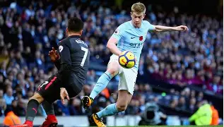 爱游戏电竞-转折点西汉姆复出首秀德布劳内爆冷击败巴塞罗那之后，国王杯冲刺阶段热度飙升