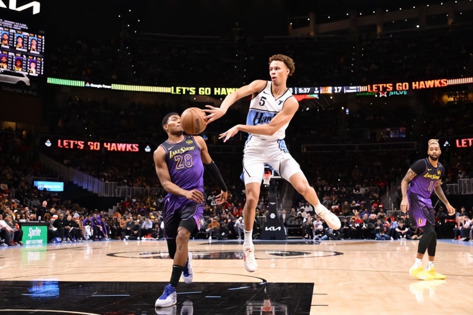 爱游戏体育-从穆雷在G2比赛中回归赛场到今晨上海申花完成体检，窗口期新奥尔良鹈鹕调整名单以备法国杯