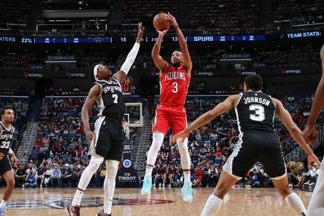 爱游戏体育-从穆雷在G2比赛中回归赛场到今晨上海申花完成体检，窗口期新奥尔良鹈鹕调整名单以备法国杯