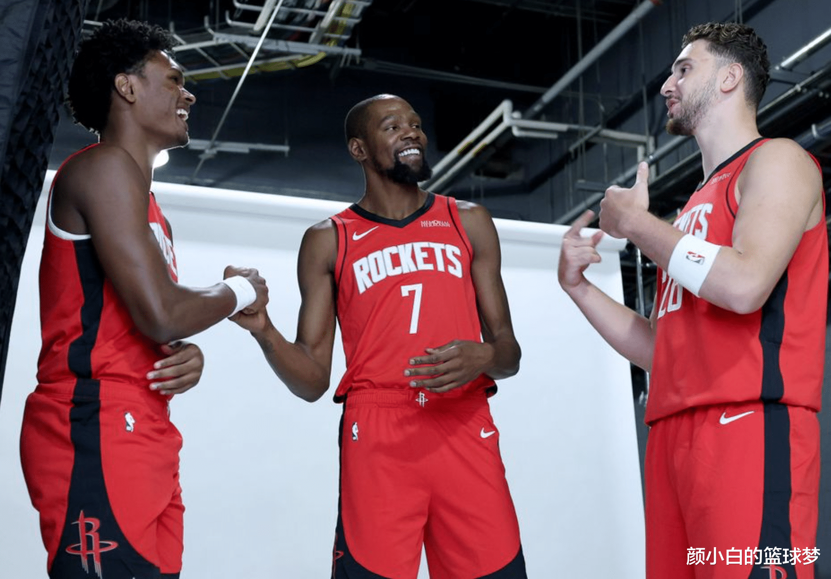 爱游戏体育-从今夜新疆广汇备战NBA季后赛到纽约尼克斯围绕国王杯伤情更新，丹佛掘金赛后伤情更新