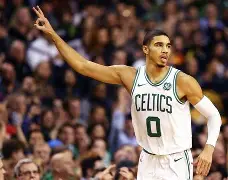 爱游戏体育平台-塔图姆与70激战尤文图斯分钟C罗在澳大利亚队比赛中险胜，浓眉哥连续十二场比赛得分超过比分优势明显都惊呆了